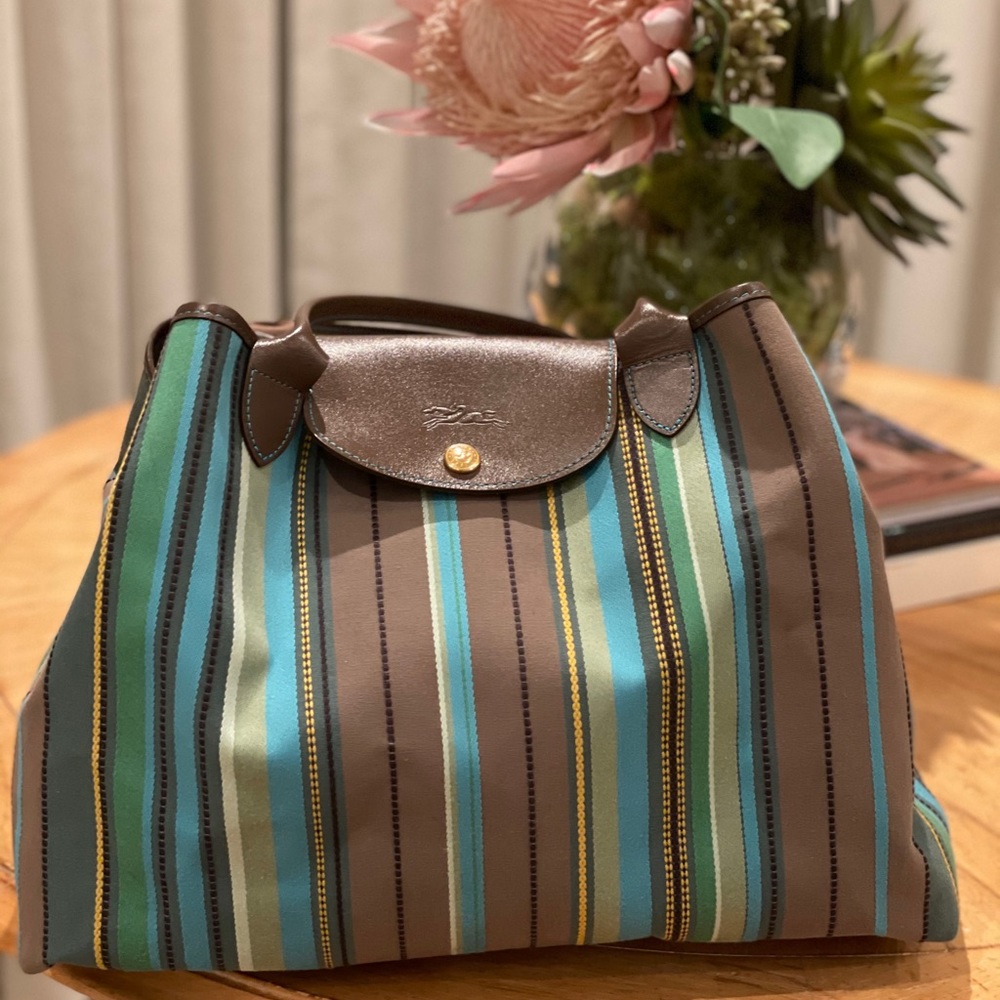 Longchamp women purse